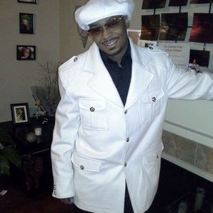 Meet your Posher, Damond